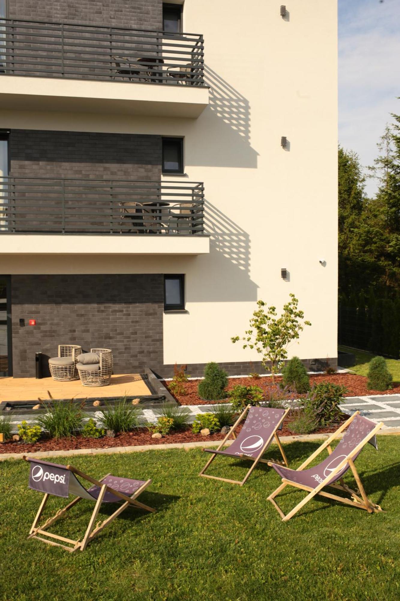 Resto Inn - Smart Apartamenty Blisko Energylandii Polwies Extérieur photo